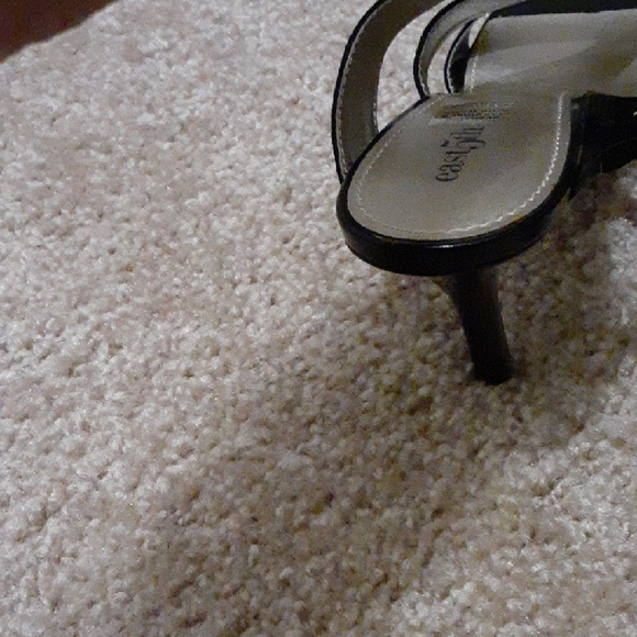 Black Strappy Women's Sandals - Picture 8 of 8